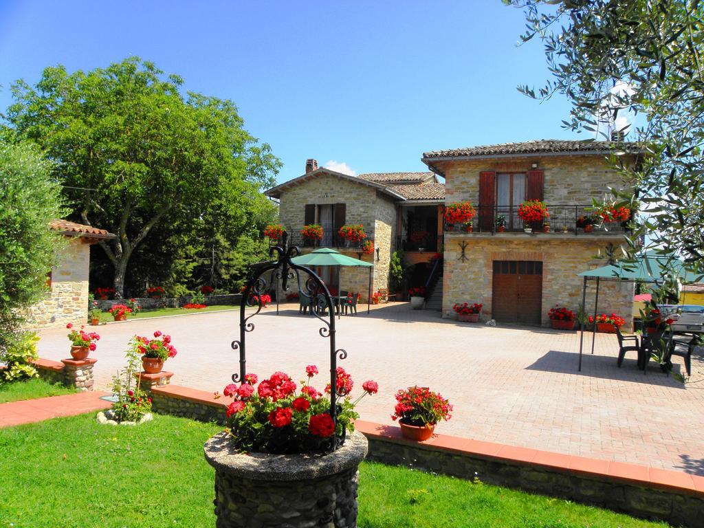 Aurora Villa Gubbio Exterior photo